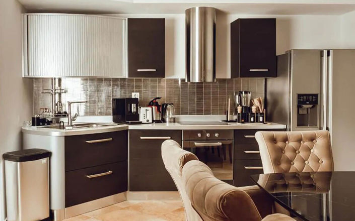 Image No.7-5 Bed Property for sale