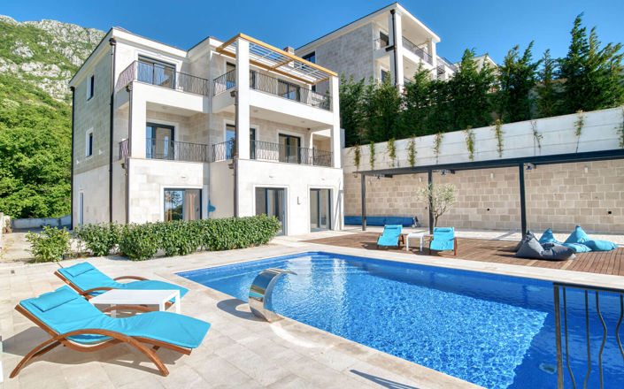 Image No.6-Propriété de 4 chambres à vendre à Budva