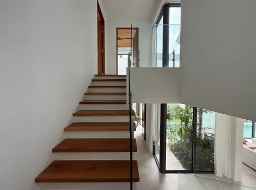 Image No.8-4 Bed Property for sale