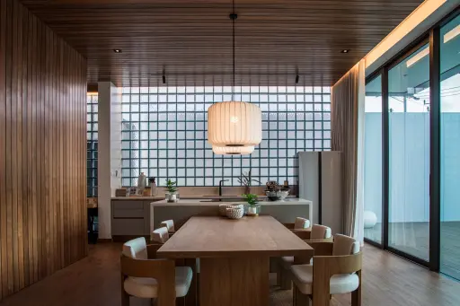 Image No.8-3 Bed Property for sale