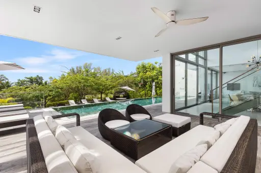 Image No.9-Propriété de 4 chambres à vendre à Phuket
