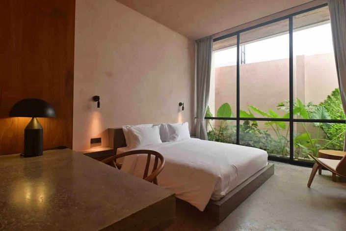 Image No.2-4 Bed Property for sale