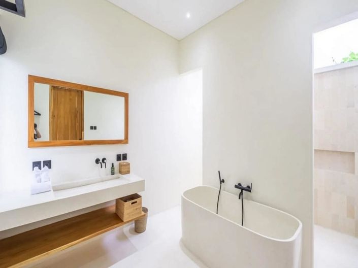 Image No.6-4 Bed Property for sale