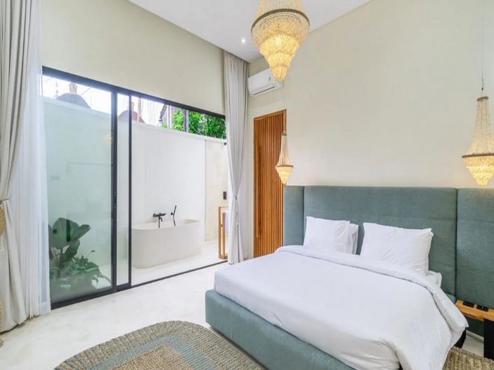 Image No.7-4 Bed Property for sale