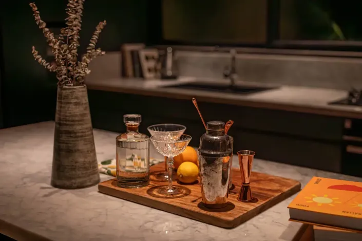 Image No.5-4 Bed Property for sale