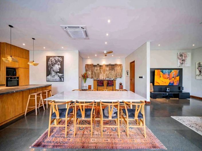 Image No.4-3 Bed Property for sale