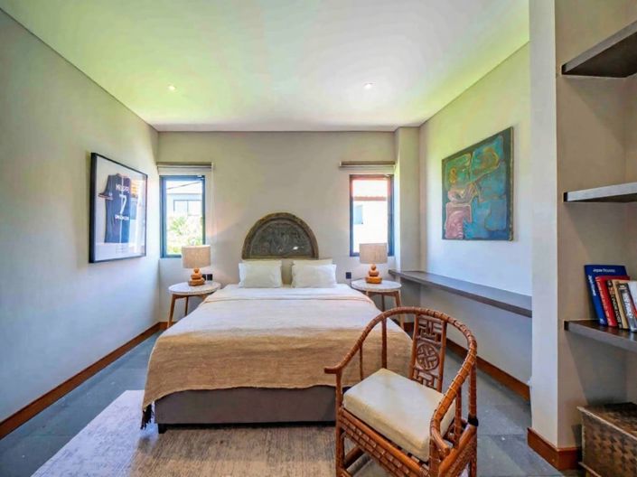 Image No.8-3 Bed Property for sale