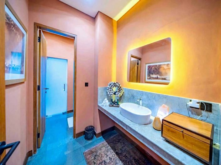 Image No.9-3 Bed Property for sale