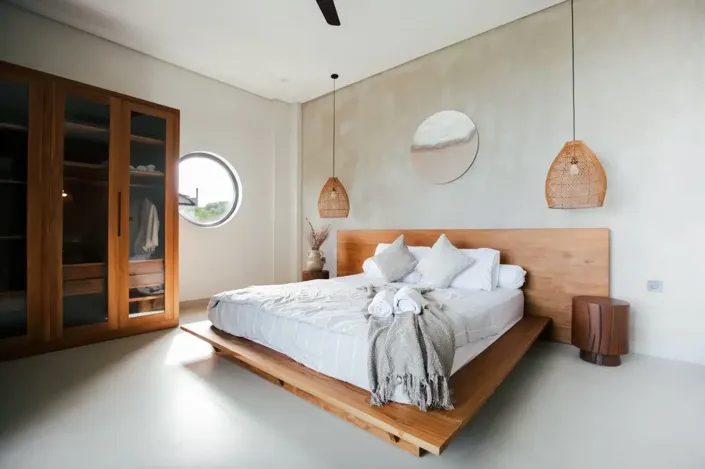 Image No.9-3 Bed Property for sale