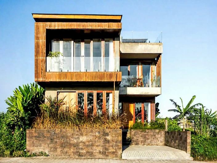 Image No.2-4 Bed Property for sale