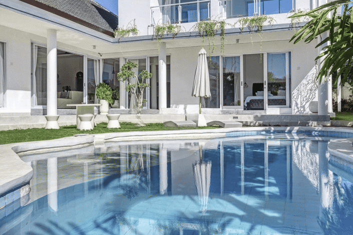 Image No.2-4 Bed Property for sale