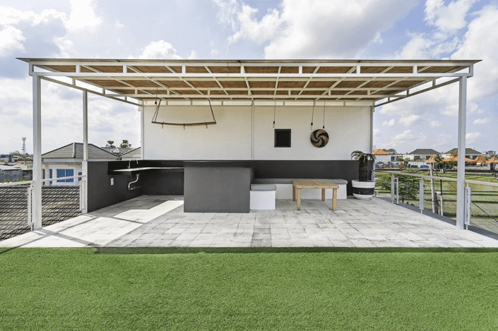 Image No.4-4 Bed Property for sale