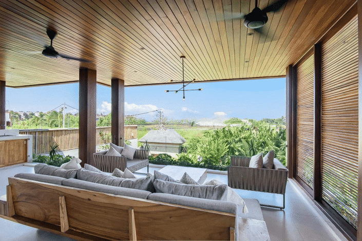 Image No.4-4 Bed Property for sale