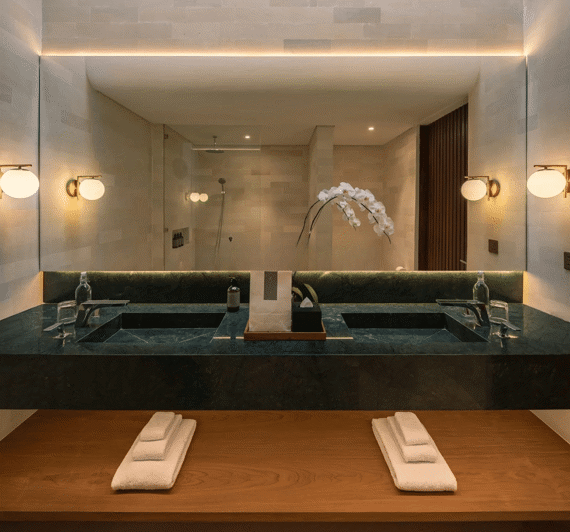 Image No.7-3 Bed Property for sale