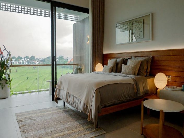 Image No.3-3 Bed Property for sale