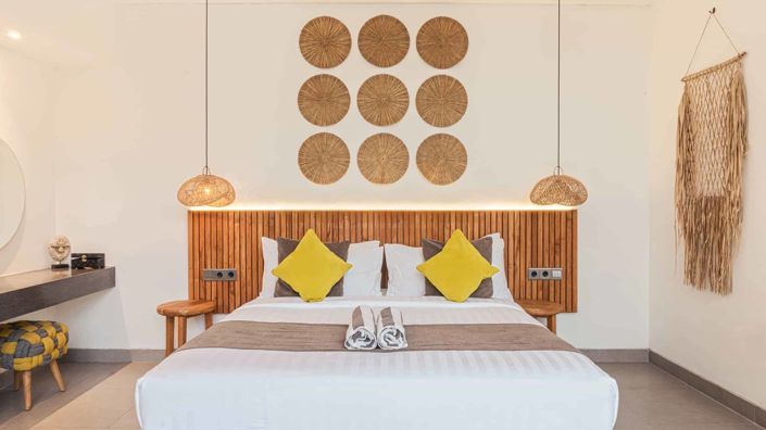 Image No.6-6 Bed Property for sale