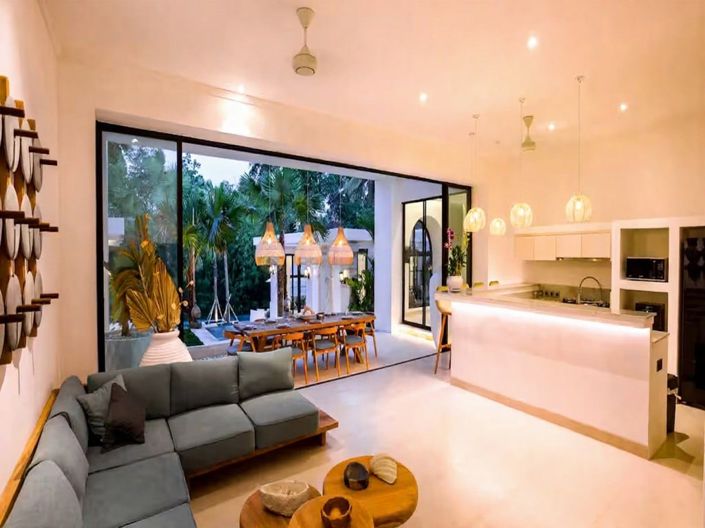 Image No.5-4 Bed Property for sale