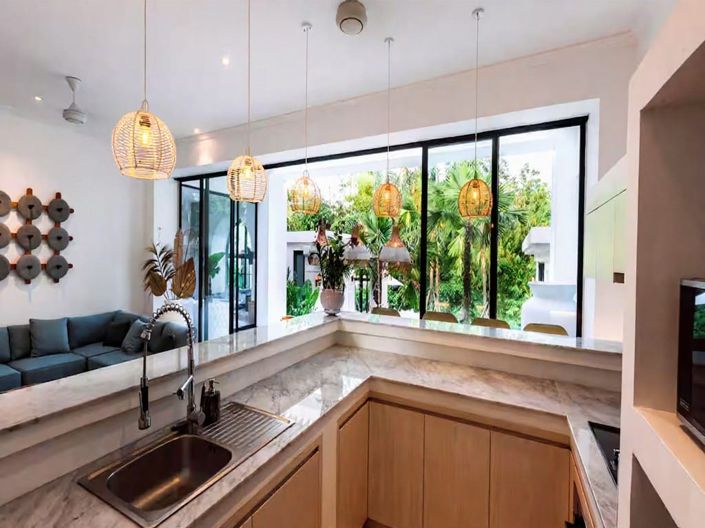 Image No.6-4 Bed Property for sale