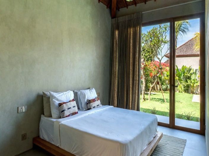 Image No.7-4 Bed Property for sale