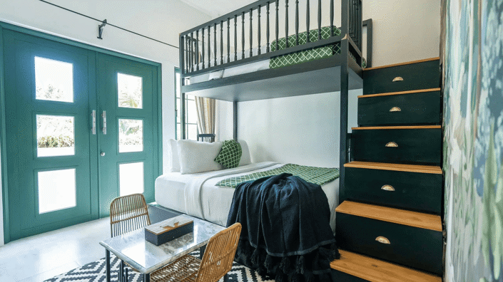 Image No.7-4 Bed Property for sale