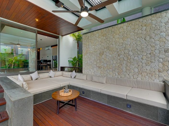 Image No.3-5 Bed Property for sale