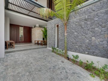 42-pasisi-10-parking-scaled-1