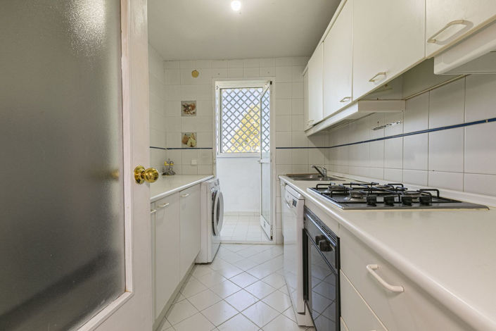 Image No.21-3 Bed Apartment for sale