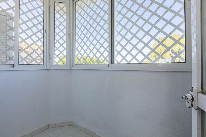 Image No.22-3 Bed Apartment for sale