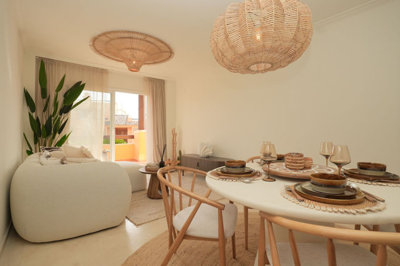 2-5bd7b9d04b45e33852eaf0ec6670150d