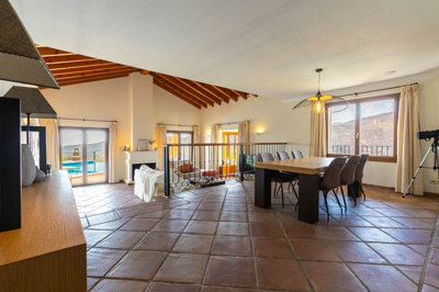 1-7980e48d732b6fc85c14b43b94d2aa54