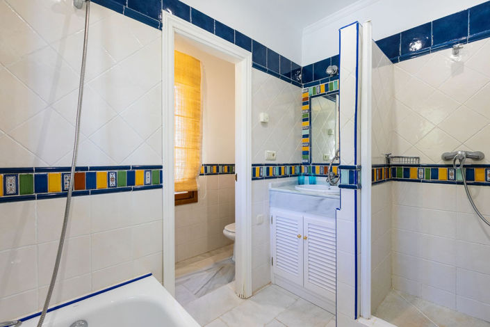 Image No.22-5 Bed Villa for sale