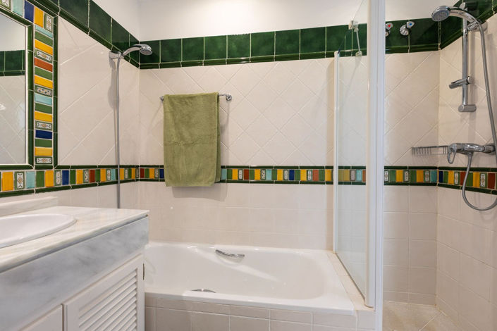 Image No.23-5 Bed Villa for sale