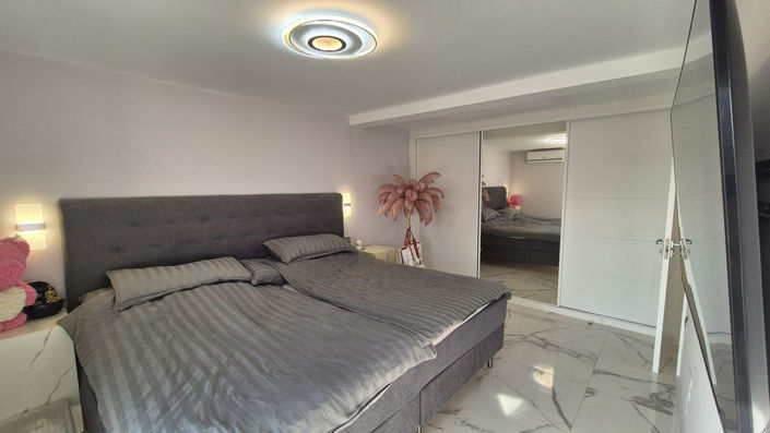 Image No.16-4 Bed Townhouse for sale