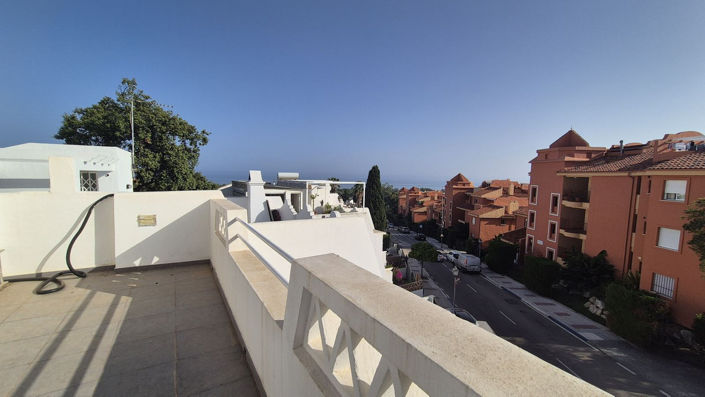 Image No.18-4 Bed Townhouse for sale