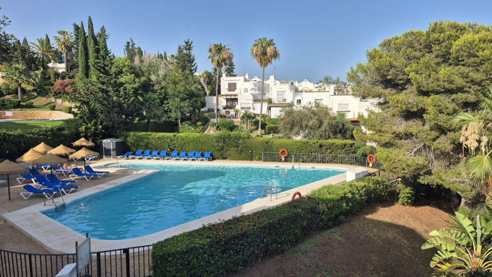 Image No.22-4 Bed Townhouse for sale