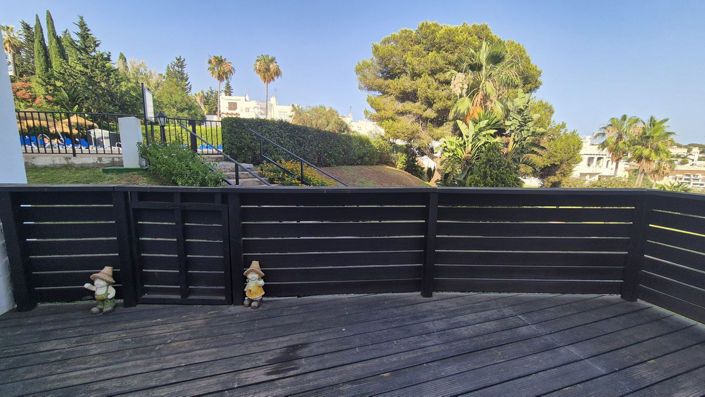 Image No.23-4 Bed Townhouse for sale