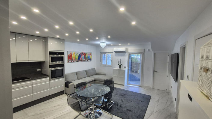 Image No.3-4 Bed Townhouse for sale