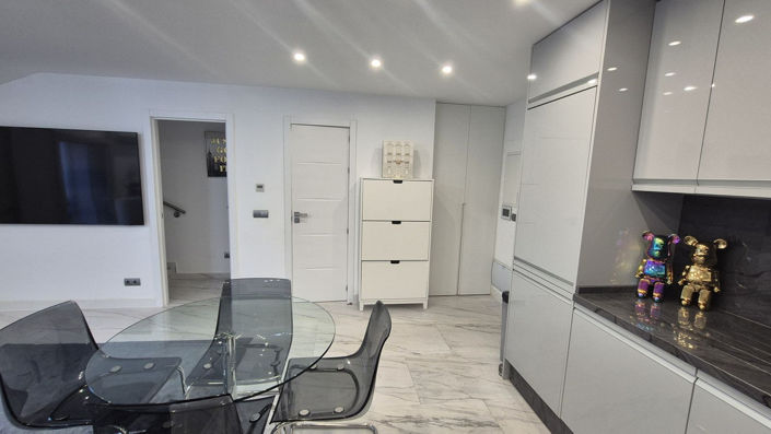 Image No.5-4 Bed Townhouse for sale