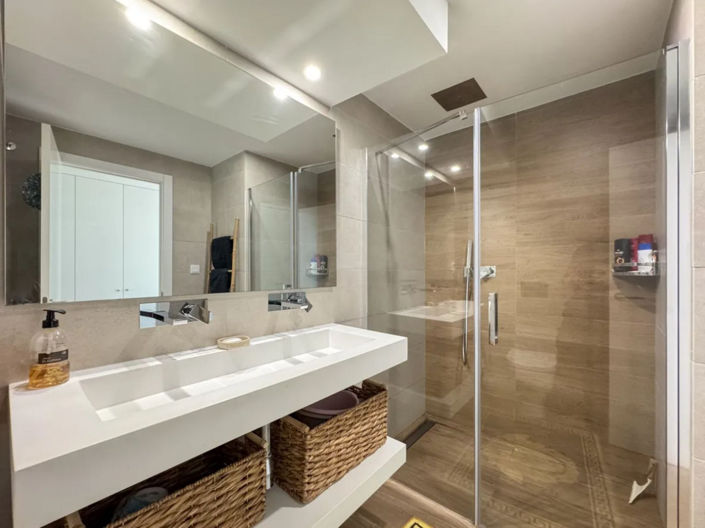 Image No.14-2 Bed Apartment for sale