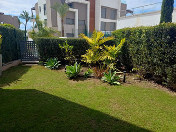 4-c23c0f86247804fa50226aecd8b0b2c8