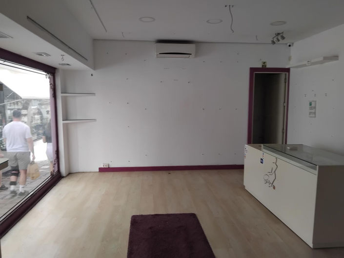 Image No.2-Commercial de 6 chambres à vendre à Marbella