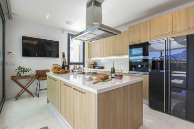 13-5fd73dea700db77384c091ca9818b1a9