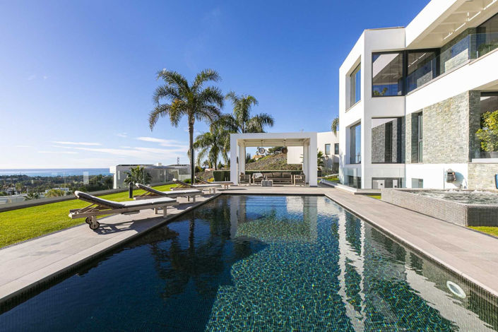 Image No.2-4 Bed Villa for sale