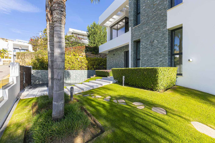 Image No.27-4 Bed Villa for sale