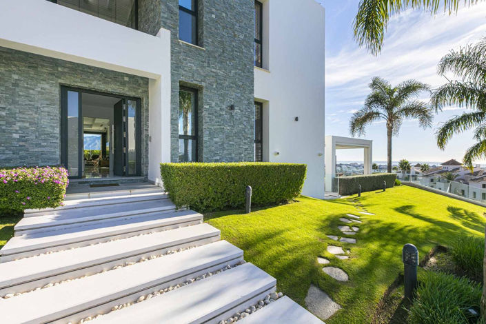 Image No.4-4 Bed Villa for sale