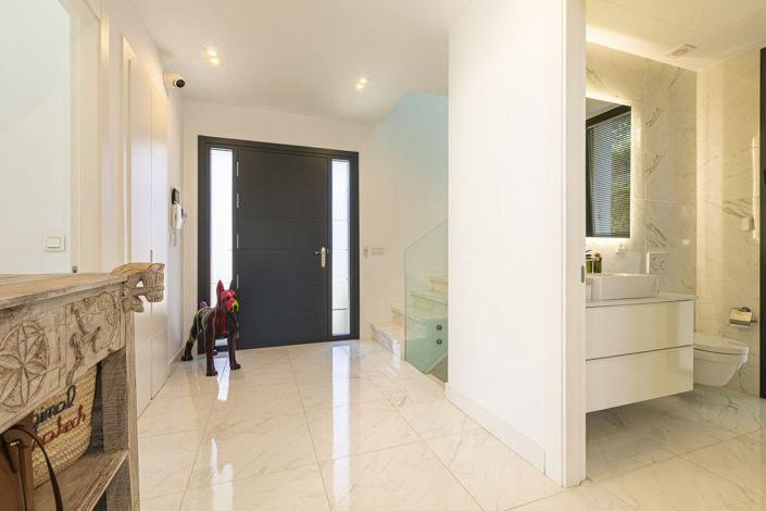 Image No.5-4 Bed Villa for sale