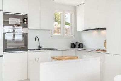 10-bb915d1cb19341576dcdc994b81ab9c5