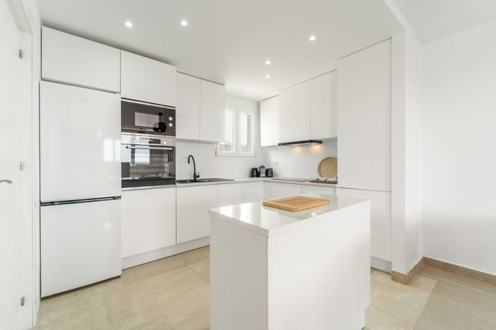 Image No.12-3 Bed Apartment for sale