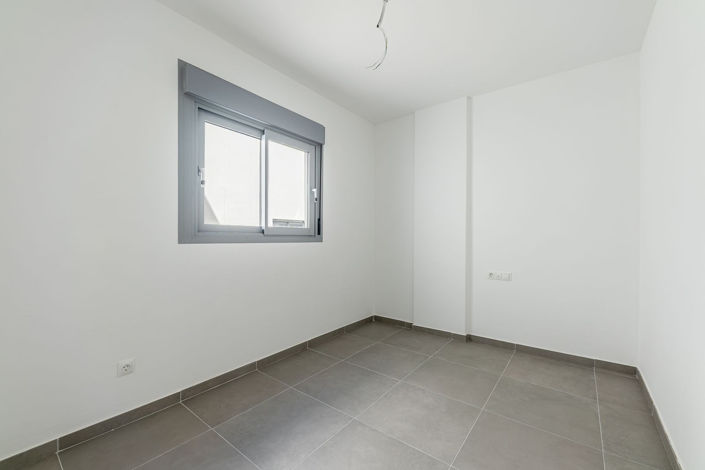 Image No.9-3 Bed Apartment for sale