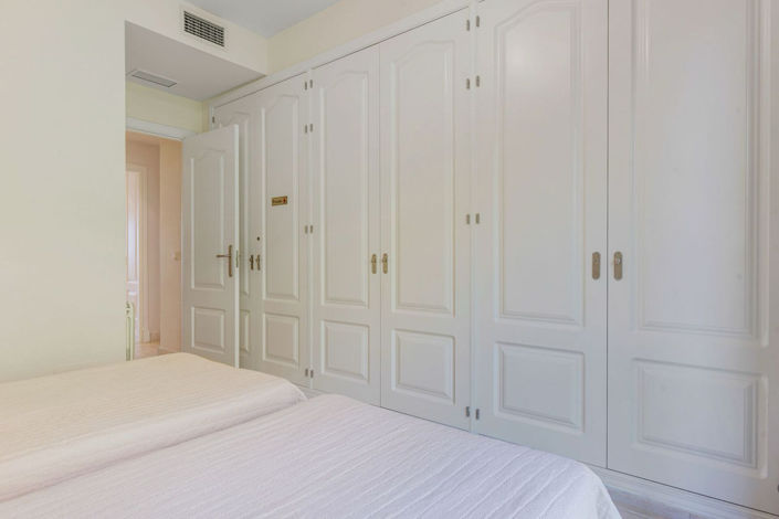 Image No.25-2 Bed Apartment for sale